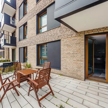 Front Park, Sun & Snow *