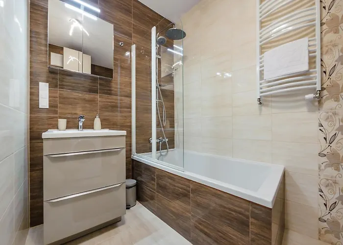 Front Park, Sun & Snow *